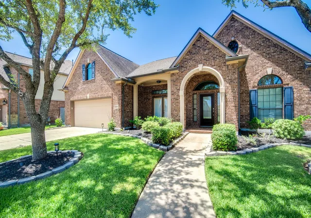 Photo 44 of Single family home for sale at 3006 Southern Ml Ct, Pearland, TX 77584 | MLS# 96455800 | Listing updated on 2026-10-08