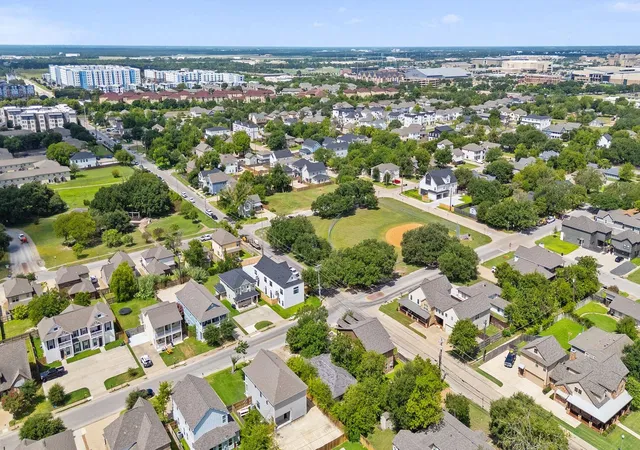 36th image of 803 Fairview Ave, College Station, TX 77840 | MLS# 77262659