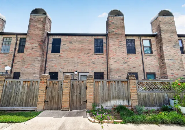 Photo 1 of Townhouse for sale at 9850 Pagewood Ln #807, Houston, TX 77042 | MLS# 41802983 | Listing updated on 2026-08-15