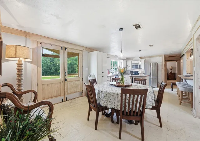 Photo 4 of Single family home for sale at 11596 Browder Traylor Rd, Conroe, TX 77303 | MLS# 18558637 | Listing updated on 2026-08-26