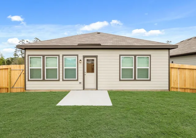 Photo 3 of Sale Pending at 10714 Red Flagstone Dr, Conroe, TX 77306 | MLS# 41585300 | Listing updated on 2026-09-18