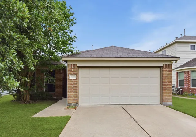 2nd image of 16763 N Blue Jay Ln N, Conroe, TX 77385 | MLS# 9528399