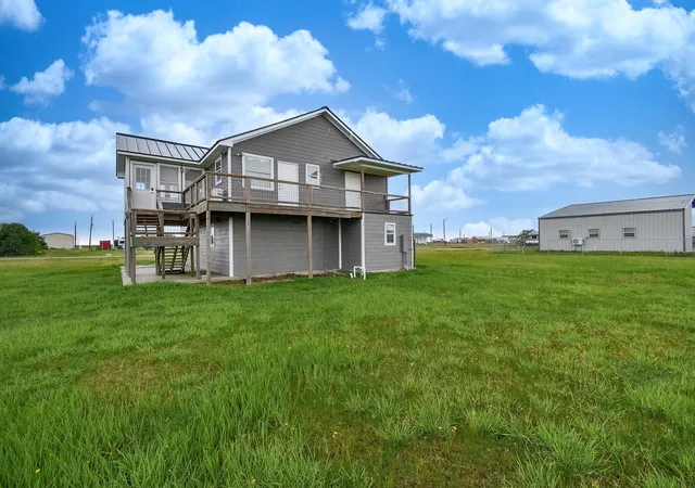 Photo 4 of Single family home for sale at 90 Bluefish, Palacios, TX 77465 | MLS# 15472975 | Listing updated on 2026-09-08