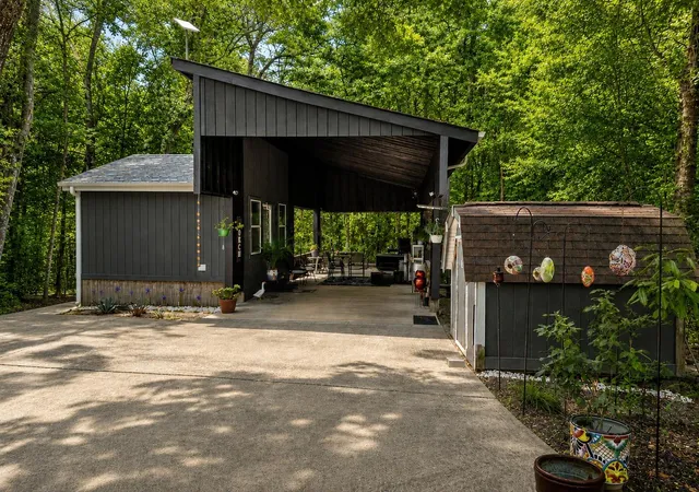 3rd image of 236 W Peterson Loop, Livingston, TX 77351 | MLS# 57780529