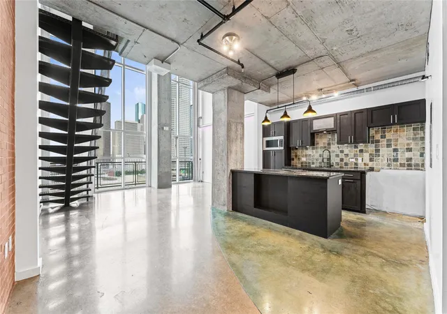 1st image of 2000 Bagby St #11416, Houston, TX 77002 | MLS# 67615765