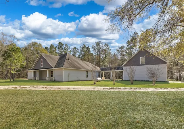 Photo 2 of Single family home for sale at 2501 Fm 1008, Dayton, TX 77535 | MLS# 53036185 | Listing updated on 2026-09-15