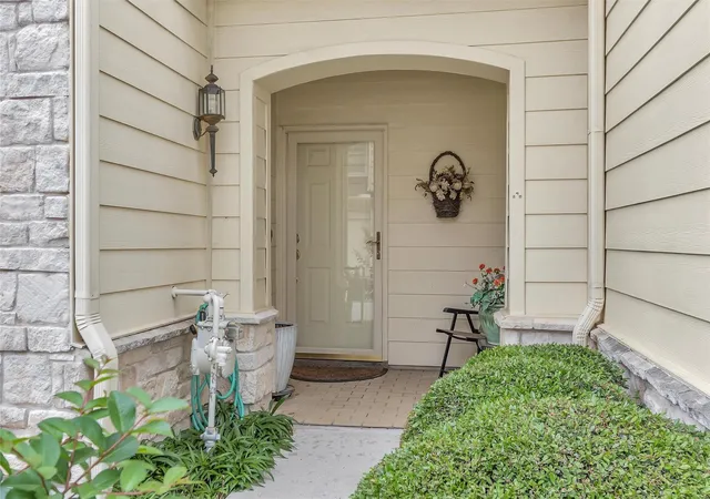 Photo 3 of Townhouse for sale at 10825 Millridge Pines Ct, Houston, TX 77070 | MLS# 46357983 | Listing updated on 2026-08-28