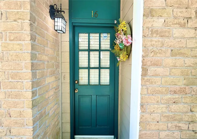 2nd image of 11710 Southlake Dr #16, Houston, TX 77077 | MLS# 42144778
