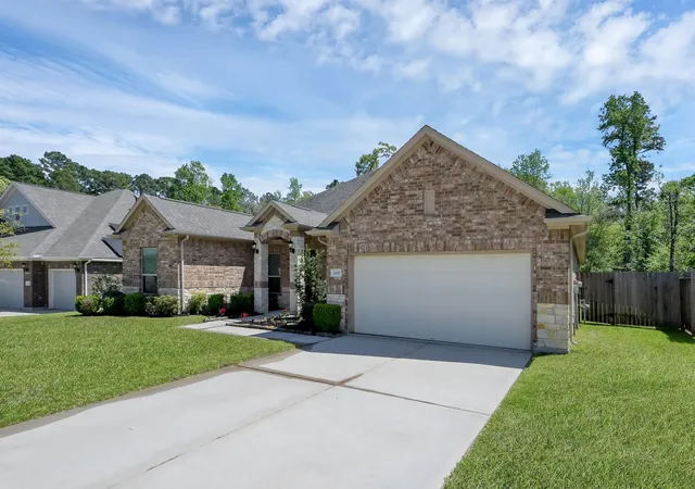 Photo 48 of Single family home for sale at 2051 Brookmont Dr, Conroe, TX 77301 | MLS# 91618739 | Listing updated on 2026-09-10