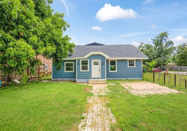 Photo 1 of Single family home for sale at 8248 Park Ter St, Houston, TX 77017 | MLS# 29067846 | Listing updated on 2026-07-17