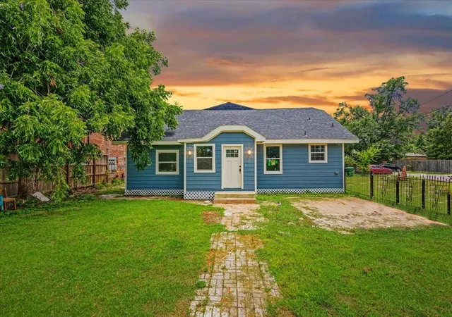Photo 2 of Single family home for sale at 8248 Park Ter St, Houston, TX 77017 | MLS# 29067846 | Listing updated on 2026-07-17