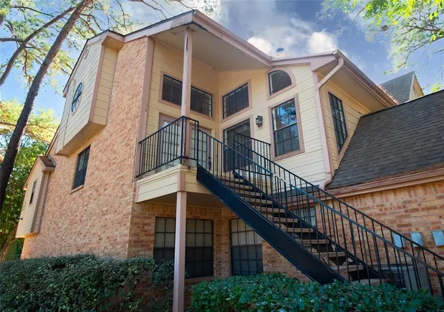 Condo for sale at 16800 Sugar Pine Dr #F44, Houston, TX 77090 | MLS# 47353769