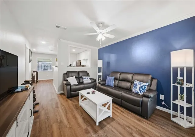 Homes for sale in College Station, TX | 1406 Summit St #D, College Station, TX 77845 | MLS# 78476702