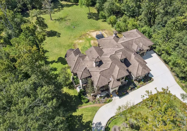 Photo 3 of Single family home for sale at 7373 Teaswood Dr, Conroe, TX 77304 | MLS# 22731916 | Listing updated on 2026-08-22