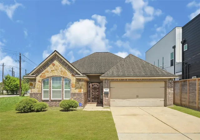 Photo 1 of Single family home for sale at 7905 Livingston St, Houston, TX 77051 | MLS# 5852229 | Listing updated on 2026-09-15