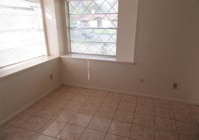 4th image of 12215 Pompano Ln, Houston, TX 77072 | MLS# 15775876