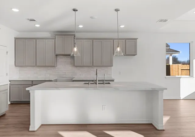 2nd image of 14818 Mission Ave, Mont Belvieu, TX 77523 | MLS# 5960069