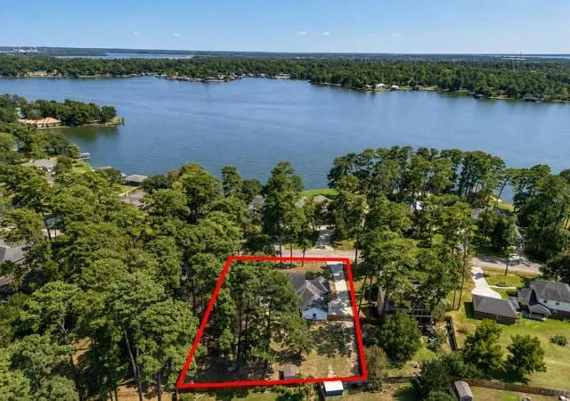 Photo 1 of Single family home for sale at 14131 Lakepoint Dr, Willis, TX 77318 | MLS# 62788658 | Listing updated on 2026-09-17