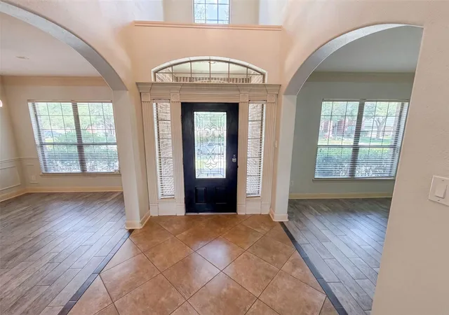 Photo 3 of Single family home for sale at 15822 Maple Shrs Dr, Houston, TX 77044 | MLS# 17628836 | Listing updated on 2026-09-18