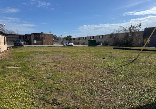Photo 1 of Land for sale at 19   44th, Galveston, TX 77550 | MLS# 55338516 | Listing updated on 2026-07-17