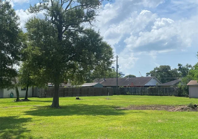 1st image of 531 Shadylawn Ave, Shoreacres, TX 77571 | MLS# 23875618