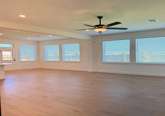 3rd image of 9402 Autumn Vale Dr, Missouri City, TX 77459 | MLS# 81075957