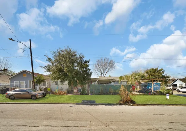 1st image of 4811 Terry St, Houston, TX 77009 | MLS# 87729492