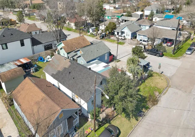 5th image of 4811 Terry St, Houston, TX 77009 | MLS# 87729492