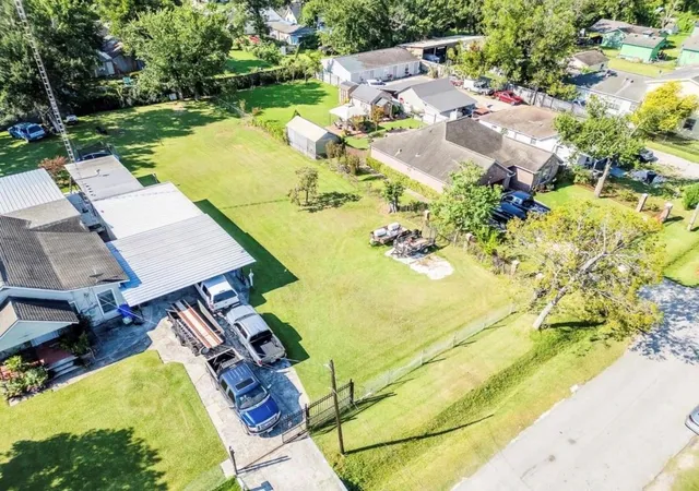 Photo 3 of Land for sale at 714 Apache St, Houston, TX 77022 | MLS# 41597058 | Listing updated on 2026-06-05