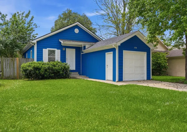 Photo 3 of Single family home for sale at 11730 Greenglen Dr, Houston, TX 77044 | MLS# 81550234 | Listing updated on 2026-08-06