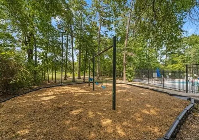 30th image of 422 Spring Lakes Dr Ne, Spring, TX 77373 | MLS# 16225658