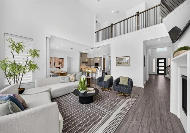 4th image of 8926 Darlington Cove Ct, Cypress, TX 77433 | MLS# 21525220