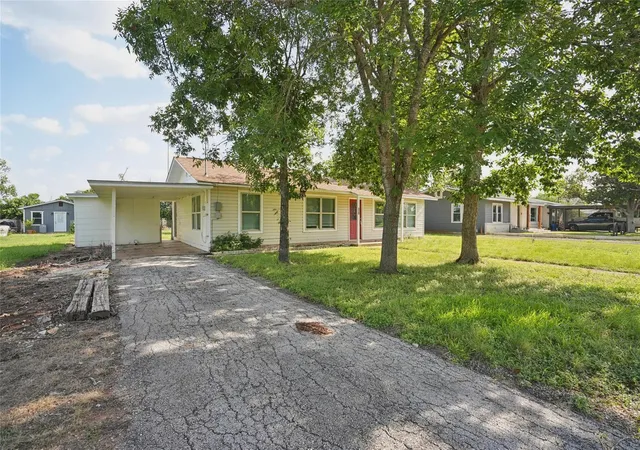 2nd image of 109 2nd St, Center Point, TX 78010 | MLS# 77807746