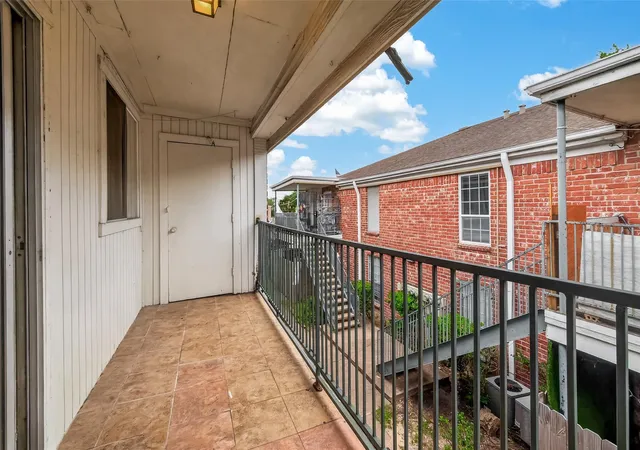 image of 9201 Clarewood Dr, Houston, TX 77036