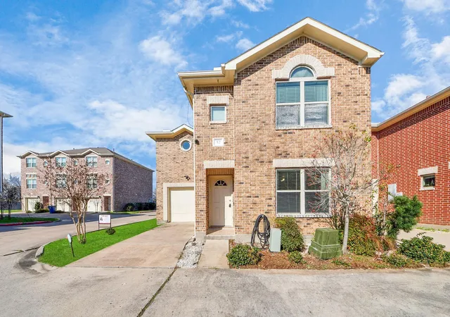 Photo 2 of Sale Pending at 5951 S Loop E #52, Houston, TX 77033 | MLS# 90179340 | Listing updated on 2026-09-19