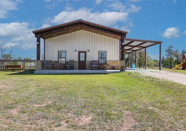 1st image of 4500 Gibbs Ln, Caldwell, TX 77836 | MLS# 67748515