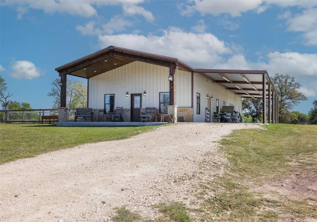 3rd image of 4500 Gibbs Ln, Caldwell, TX 77836 | MLS# 67748515