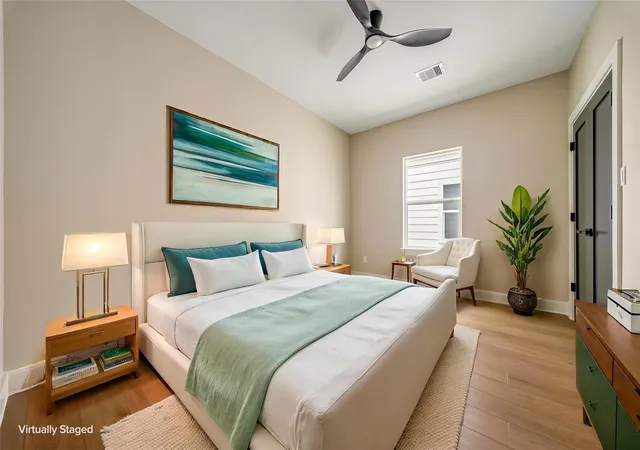 2nd image of 966 & 968 S Ln, Houston, TX 77088