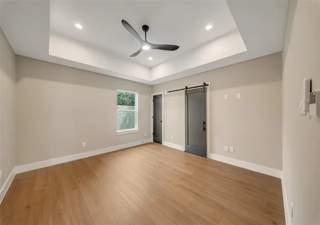 4th image of 966 & 968 South Ln #A/B, Houston, TX 77088 | MLS# 49366316