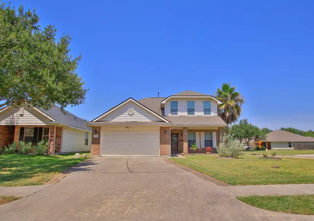 Photo 1 of Single family home for sale at 2906 Landing Edge Lane Lane, League City, TX 77539 | MLS# 25316928 | Listing updated on 2026-09-16
