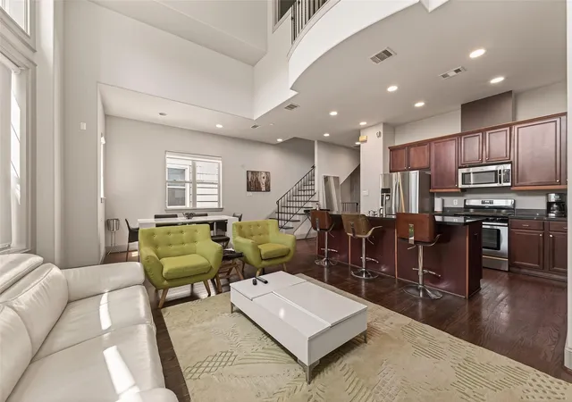 Photo 1 of Single family home for sale at 2927 Pease St, Houston, TX 77003 | MLS# 94341019 | Listing updated on 2026-07-20