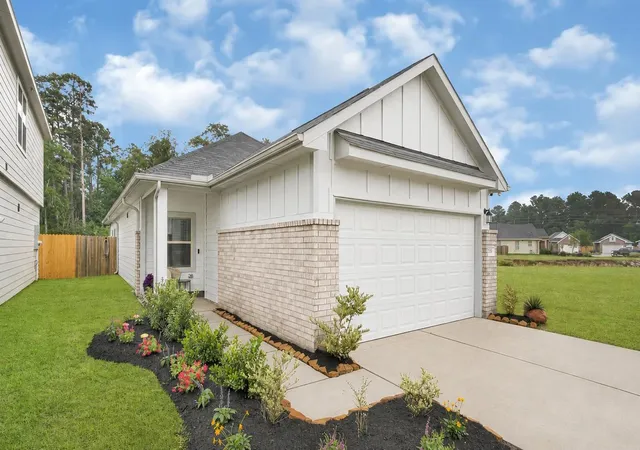 Photo 3 of Single family home for sale at 515 Emerald Thicket Ln, Huffman, TX 77336 | MLS# 2991184 | Listing updated on 2026-08-13