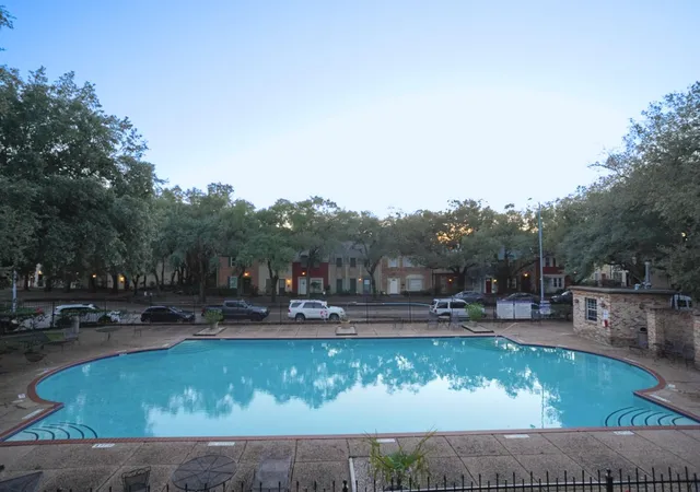 2nd image of 5216 Arboles Dr, Houston, TX 77035