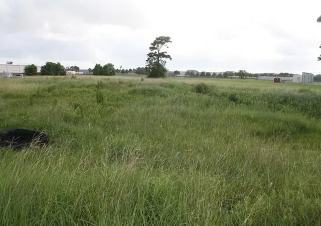 4th image of 2920 W Walker St, League City, TX 77573 | MLS# 93776099