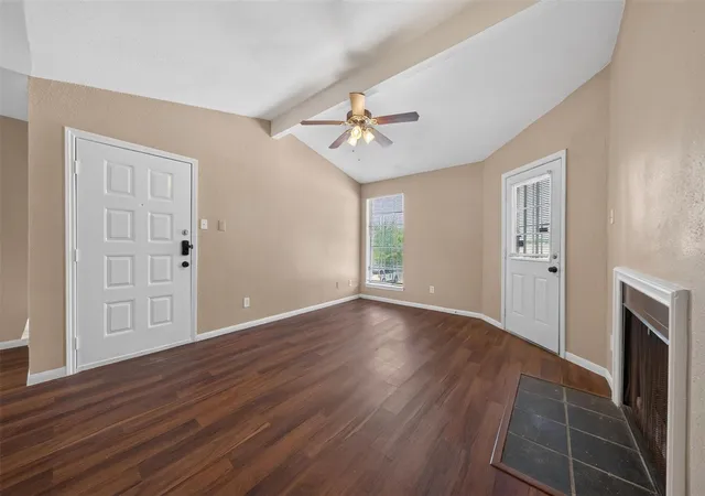 3rd image of 12500 Sandpiper Dr #122, Houston, TX 77035 | MLS# 56720587