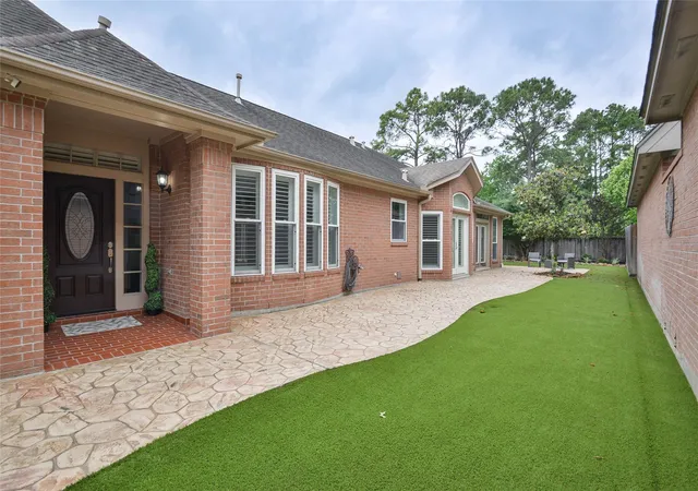 Photo 3 of Single family home for sale at 4403 Walham Ct, Kingwood, TX 77345 | MLS# 33382020 | Listing updated on 2026-08-24