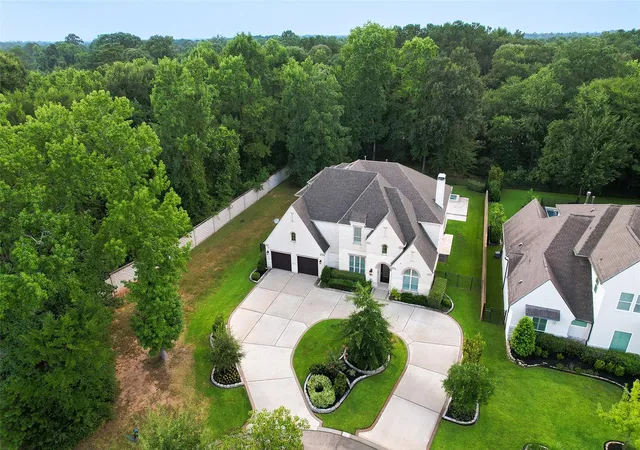 Single family home for sale at 182 Caledonia Cir, Montgomery, TX 77316 | MLS# 13417759
