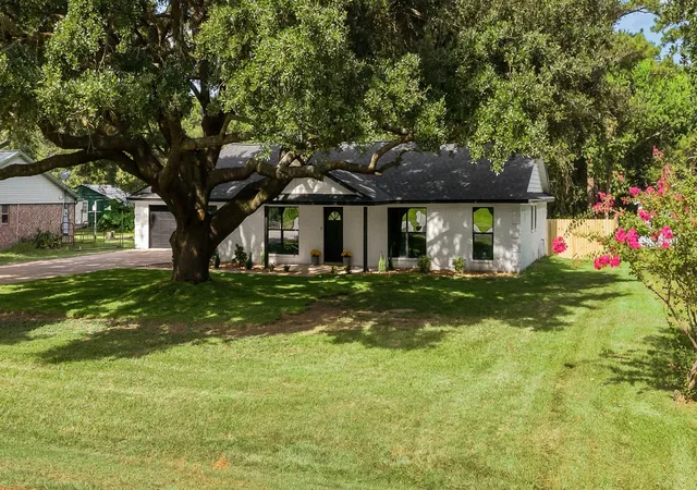 4th image of 30706 Mckinney Dr, Tomball, TX 77375 | MLS# 68187817