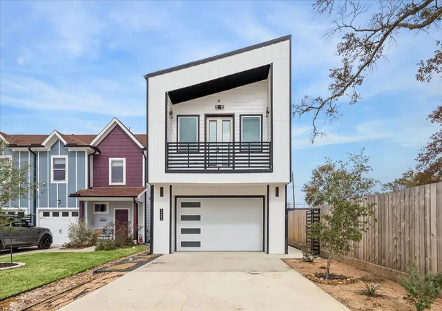 1st image of 9233 Madera Rd, Houston, TX 77078 | MLS# 52765533