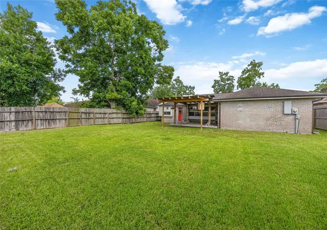 22nd image of 5427 Timpani Dr, Friendswood, TX 77546 | MLS# 92199036